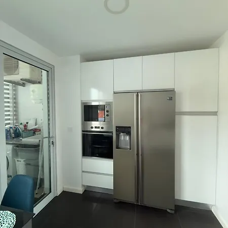 Sunny Modern 2 Bedroom Lägenhet *