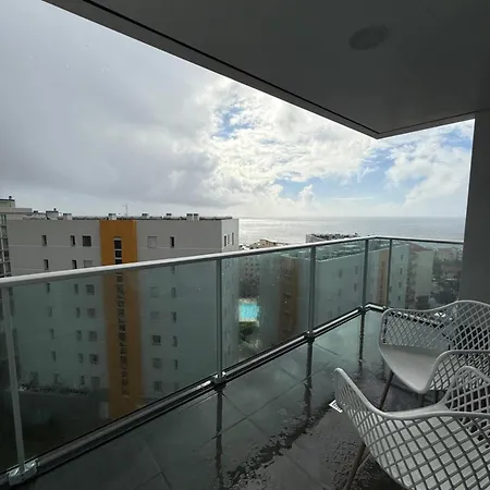 Sunny Modern 2 Bedroom Lägenhet *