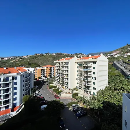 公寓 Sunny Modern 2 Bedroom