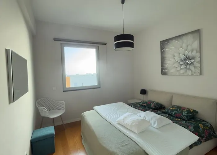 Sunny Modern 2 Bedroom Apartament Funchal (Madeira)